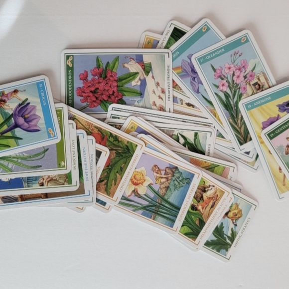 Flowers of Love Deck And Guidebook - Lo Scarabeo - Picture 10 of 16